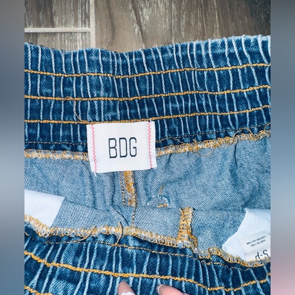 BDG BY URBAN OUTFITTERS PULL ON HIGH WAISTED DENIM BOXER SHORTS SIZE SMALL - Picture 10 of 12